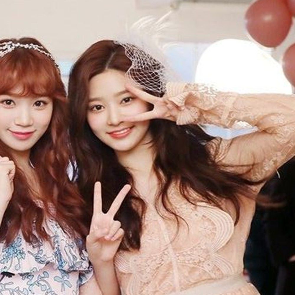 A moment captured by IZ*ONE's fan