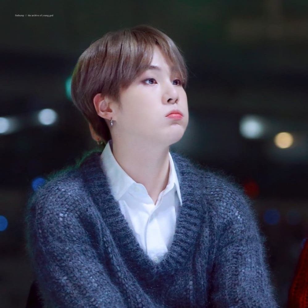 SUGA (防弹少年团)的最新照片