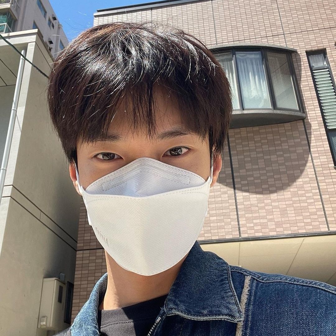 Foto aktivitas terbaru Doyoung (NCT 127)