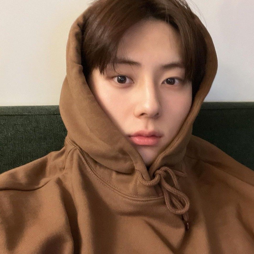 Potret di balik layar Hwang Minhyun