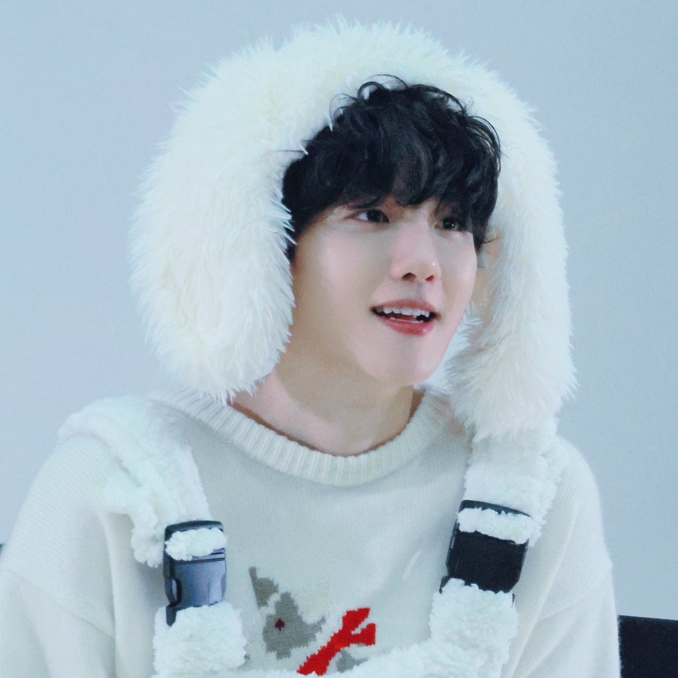 백현 (EXO)의 비하인드 컷