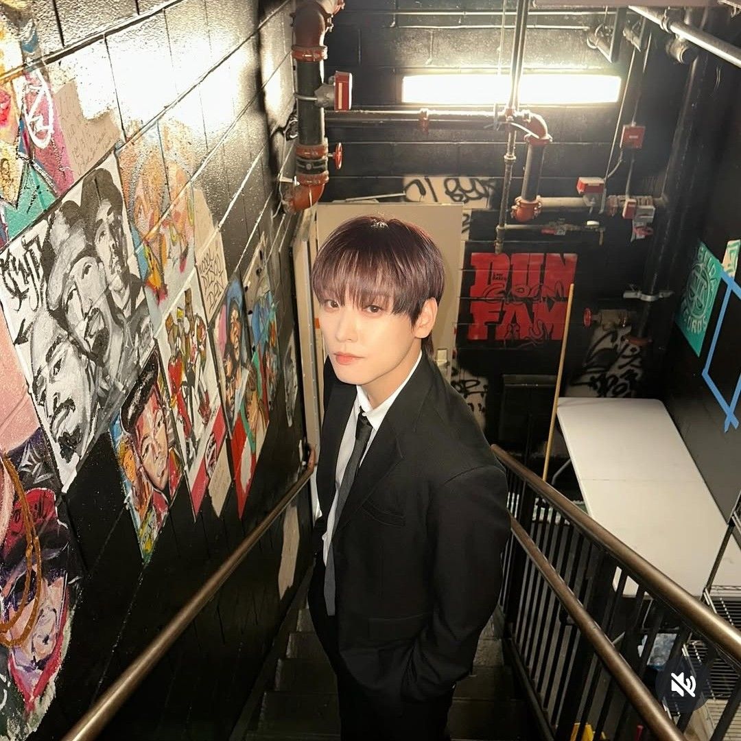 Recent activity shot of Inseong (SF9)