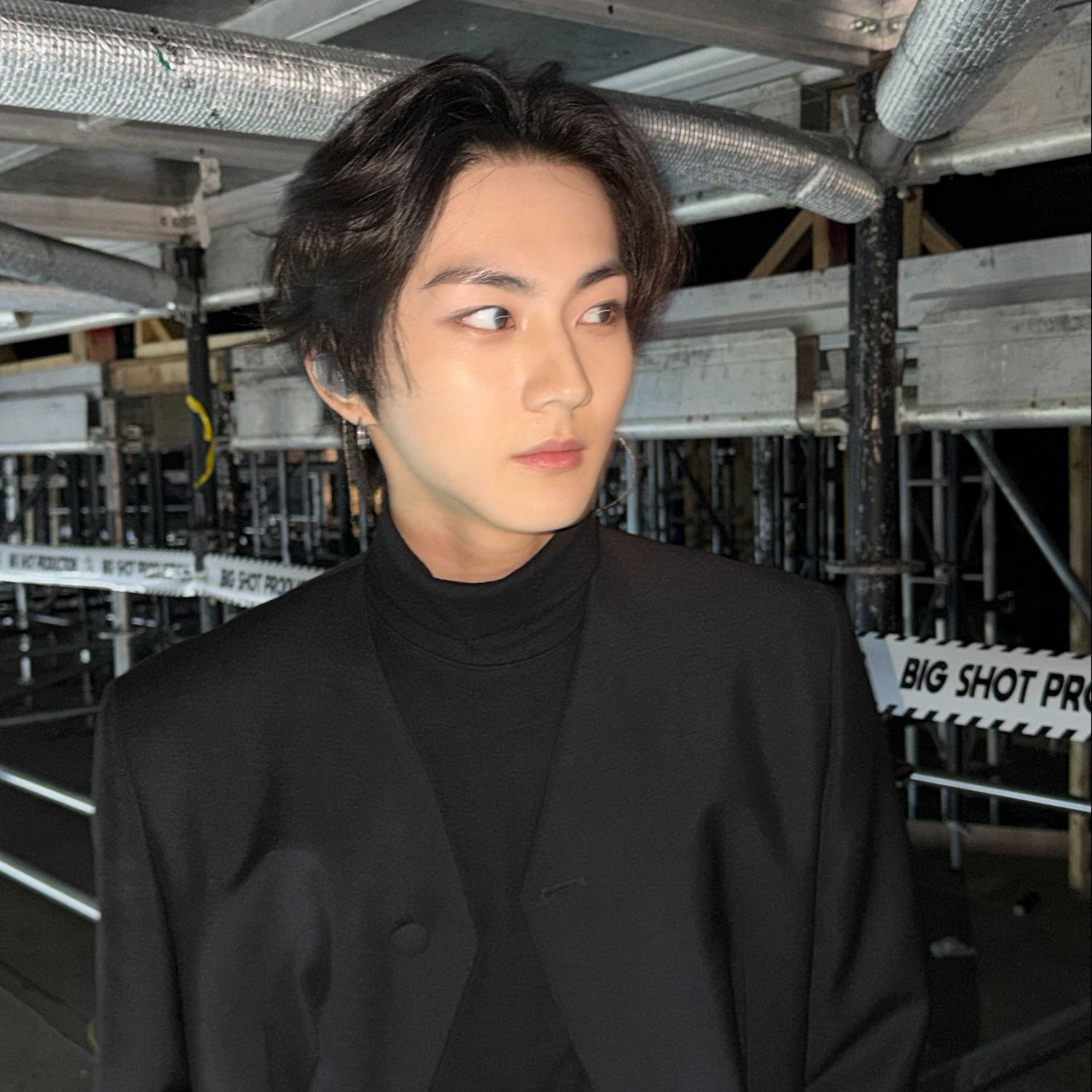 Latest photo of Jungwon (ENHYPEN)