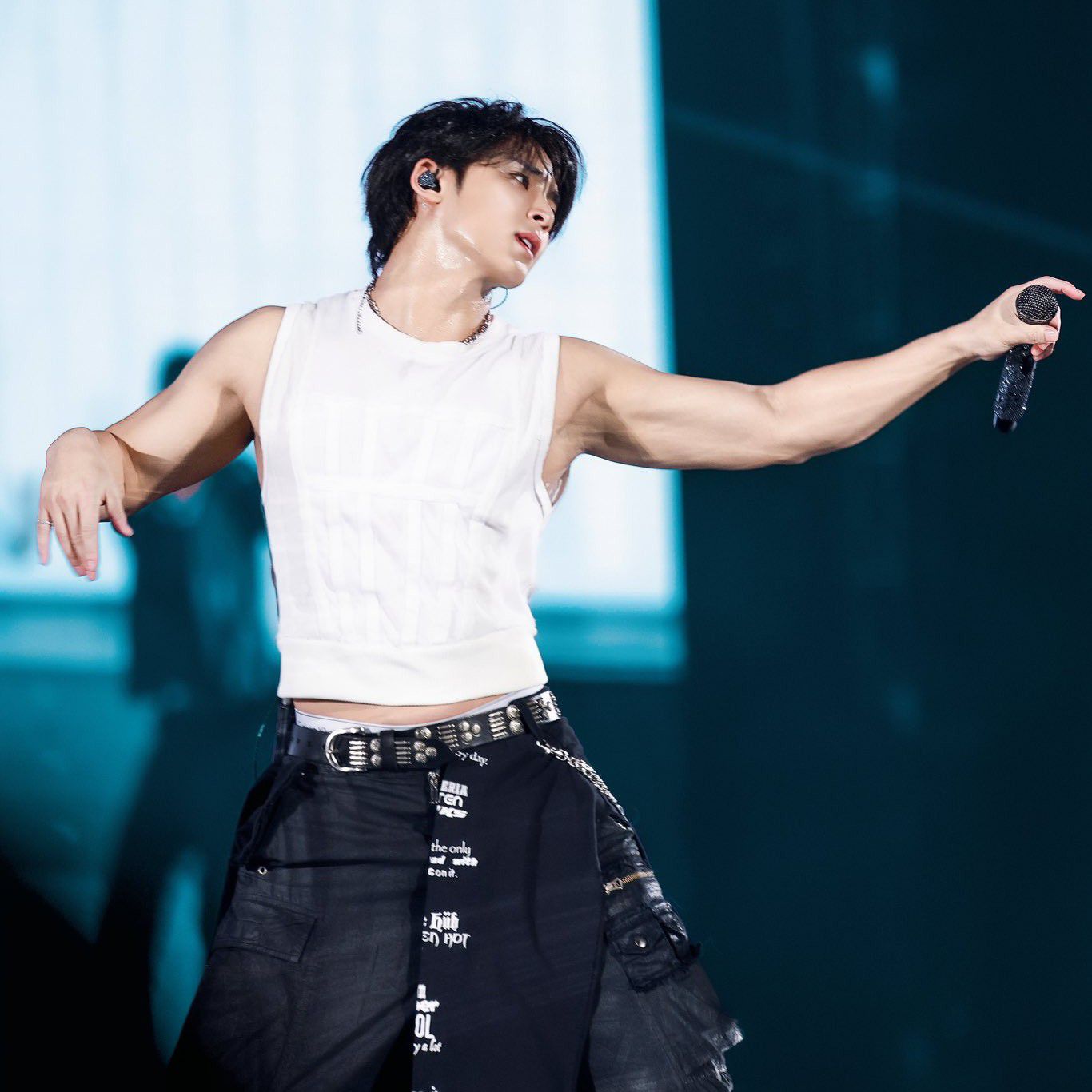 A moment captured by Mingyu (SEVENTEEN)'s fan