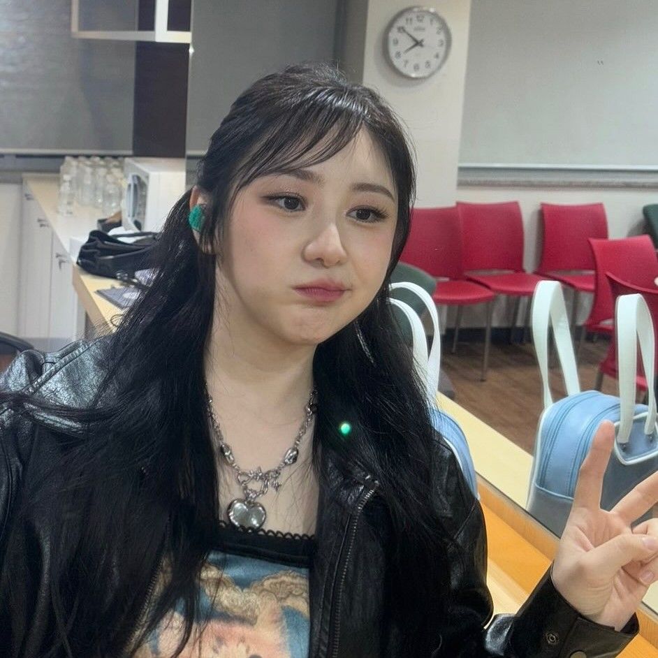 Recent activity shot of Lee Chaeyeon
