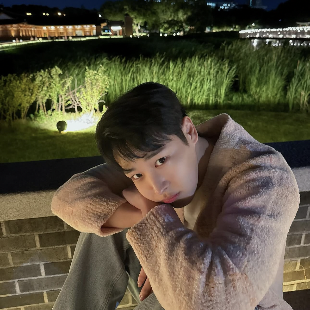 A moment captured by Choi Byungchan's fan