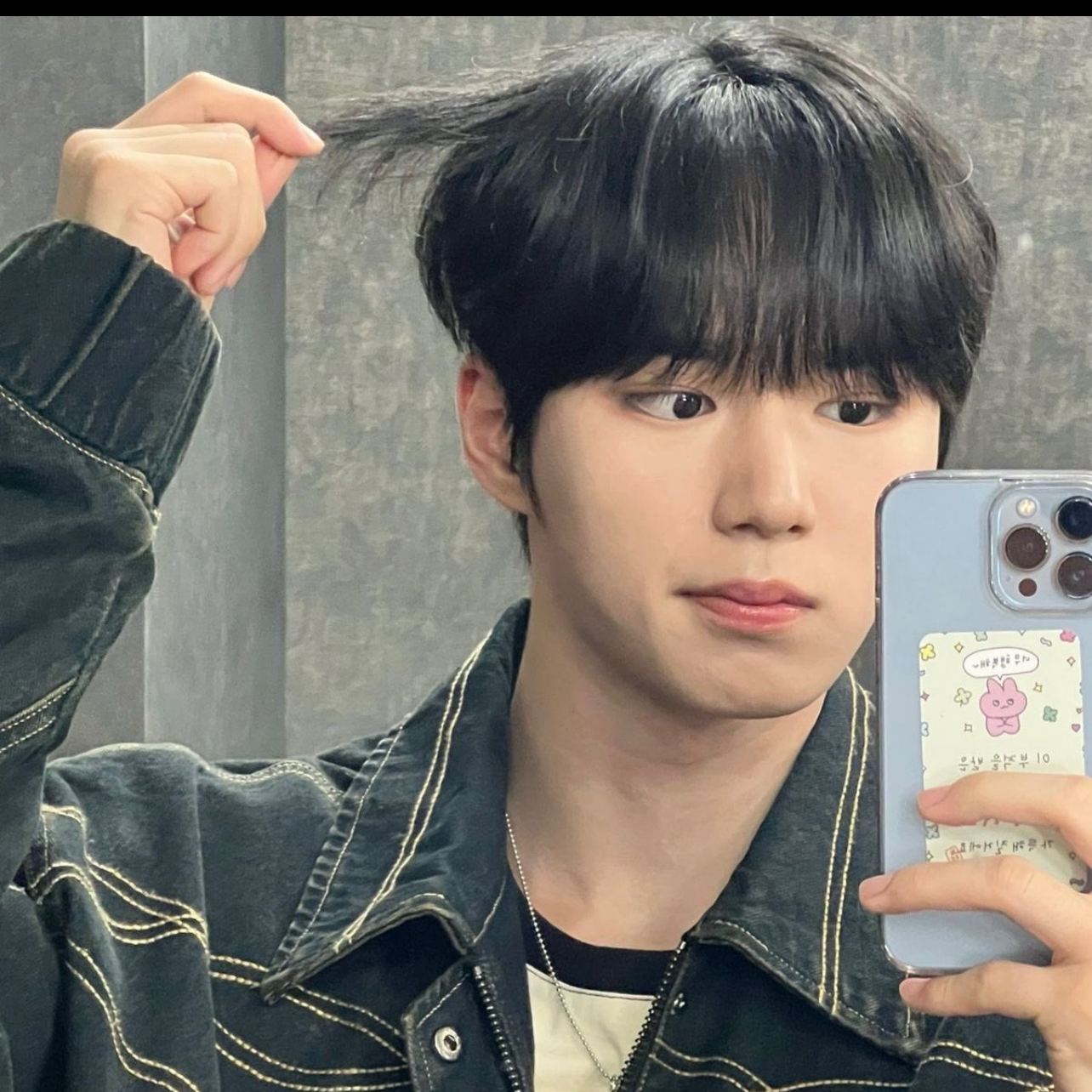 A moment captured by Kim Junseo (WEi)'s fan