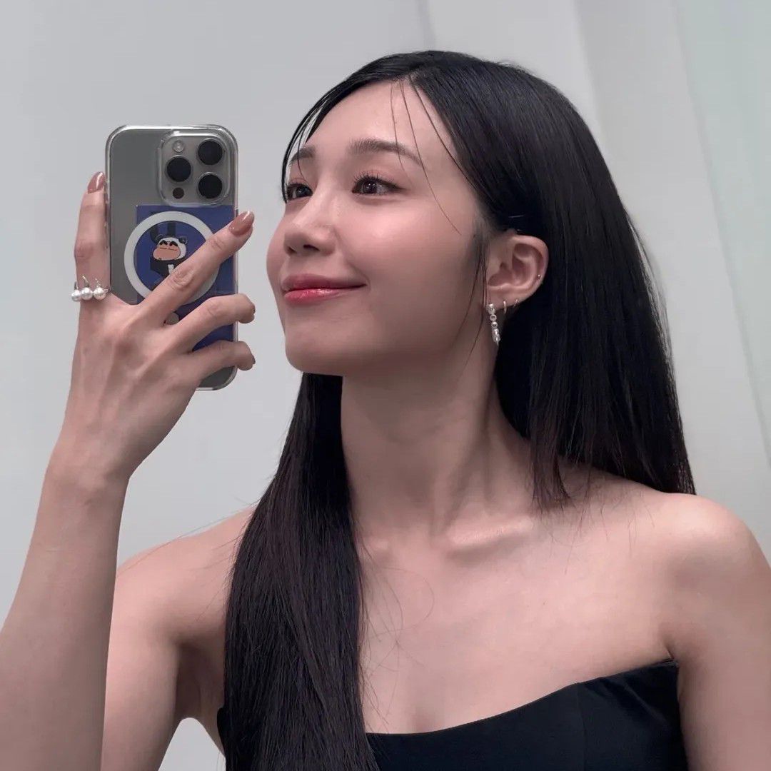 A moment captured by Jeong Eunji (Apink)'s fan