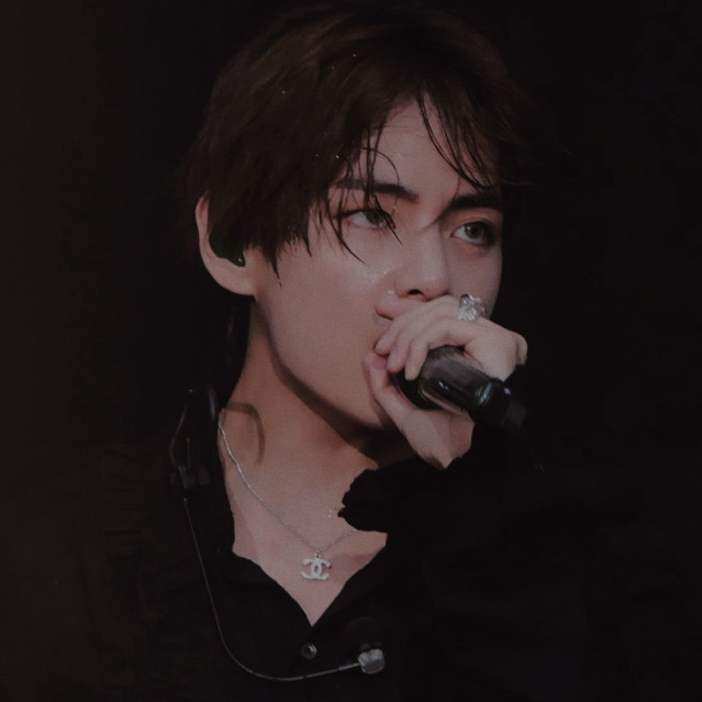 뷔 (방탄소년단) 팬이 찍은 순간