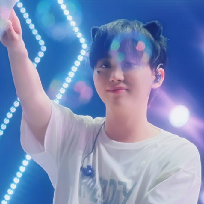 A moment captured by Seungkwan (SEVENTEEN)'s fan
