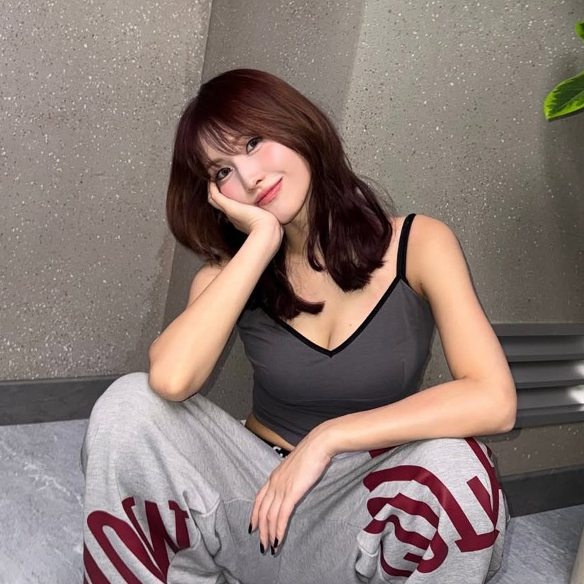 모모 (TWICE)의 최신 사진