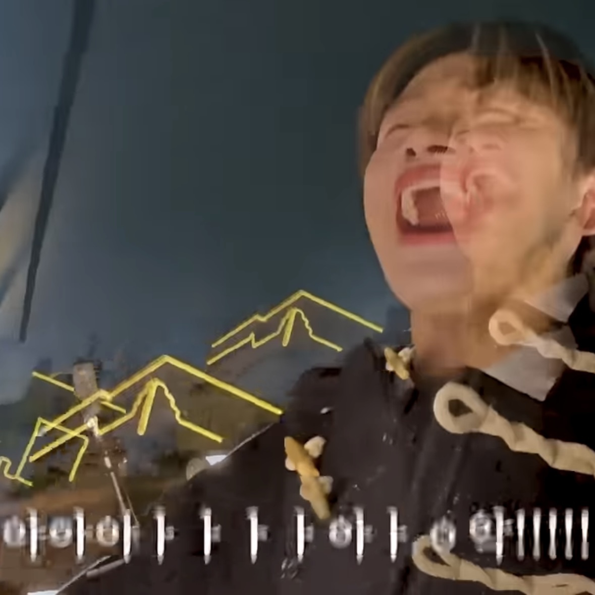 A moment captured by Jihoon (TWS)'s fan