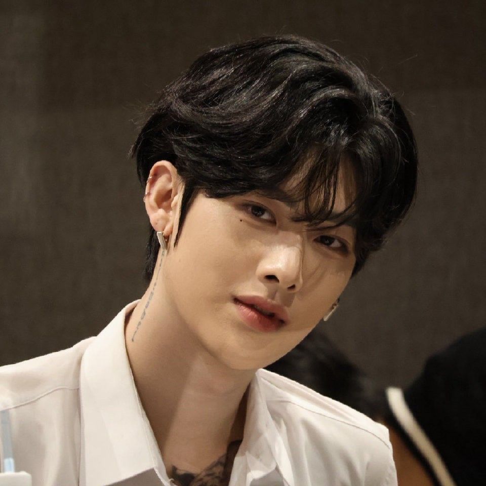 Behind-the-scenes cut of Ricky (ZEROBASEONE)