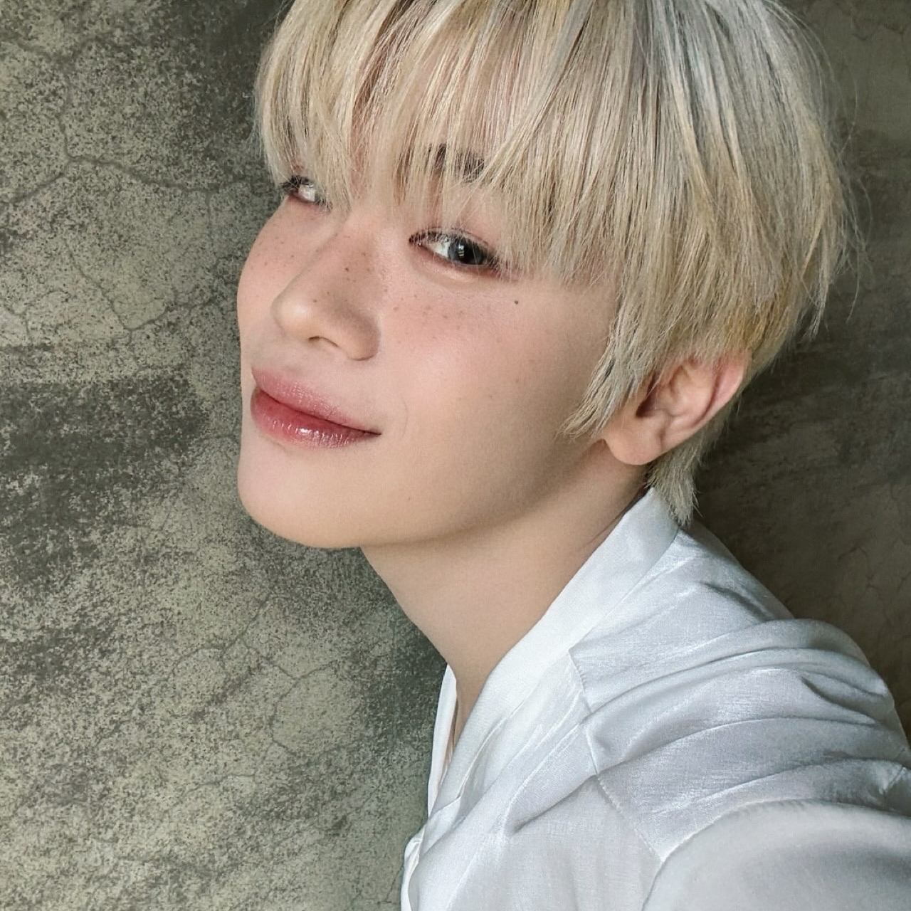 Recent activity shot of Kim Taerae (ZEROBASEONE)
