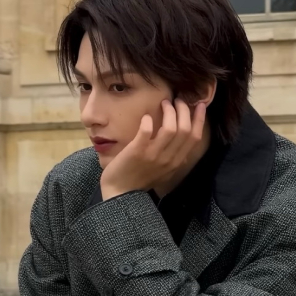 Recent activity shot of Jun (SEVENTEEN)