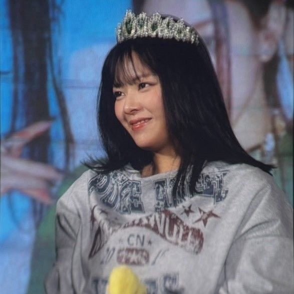 A moment captured by Jeongyeon (TWICE)'s fan