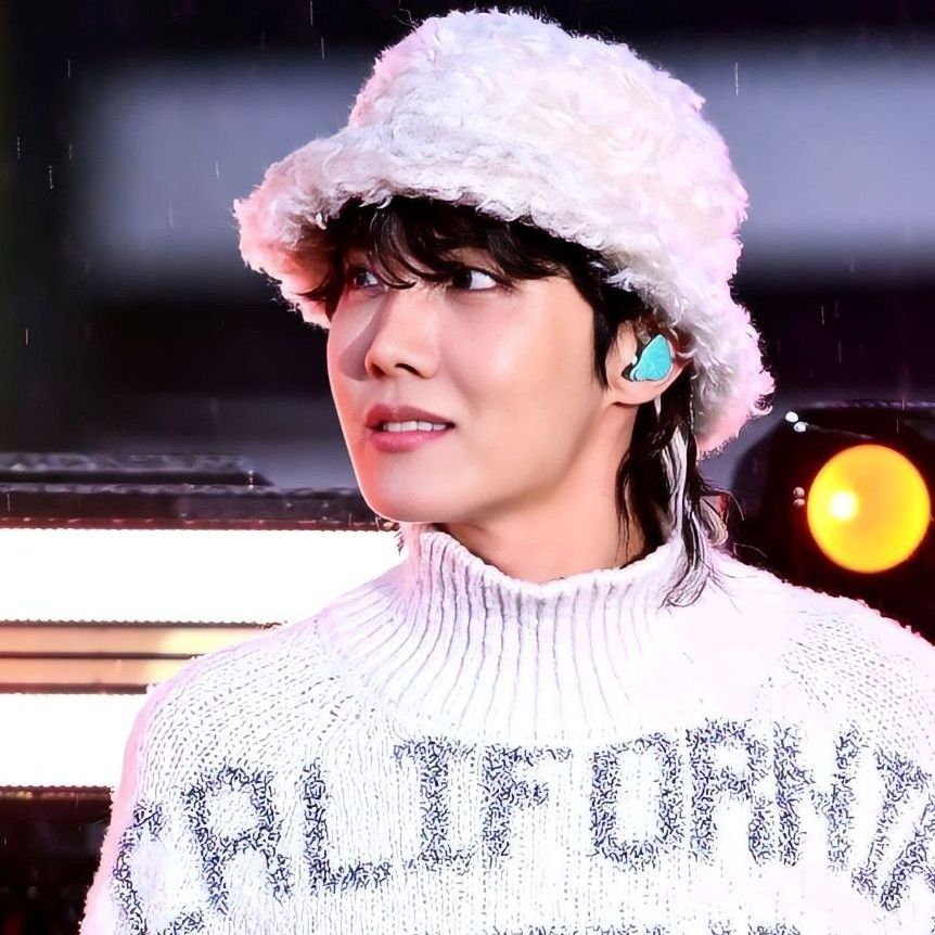 제이홉 (방탄소년단) 최근 활동샷