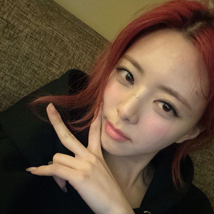 Latest photo of Yuna (ITZY)
