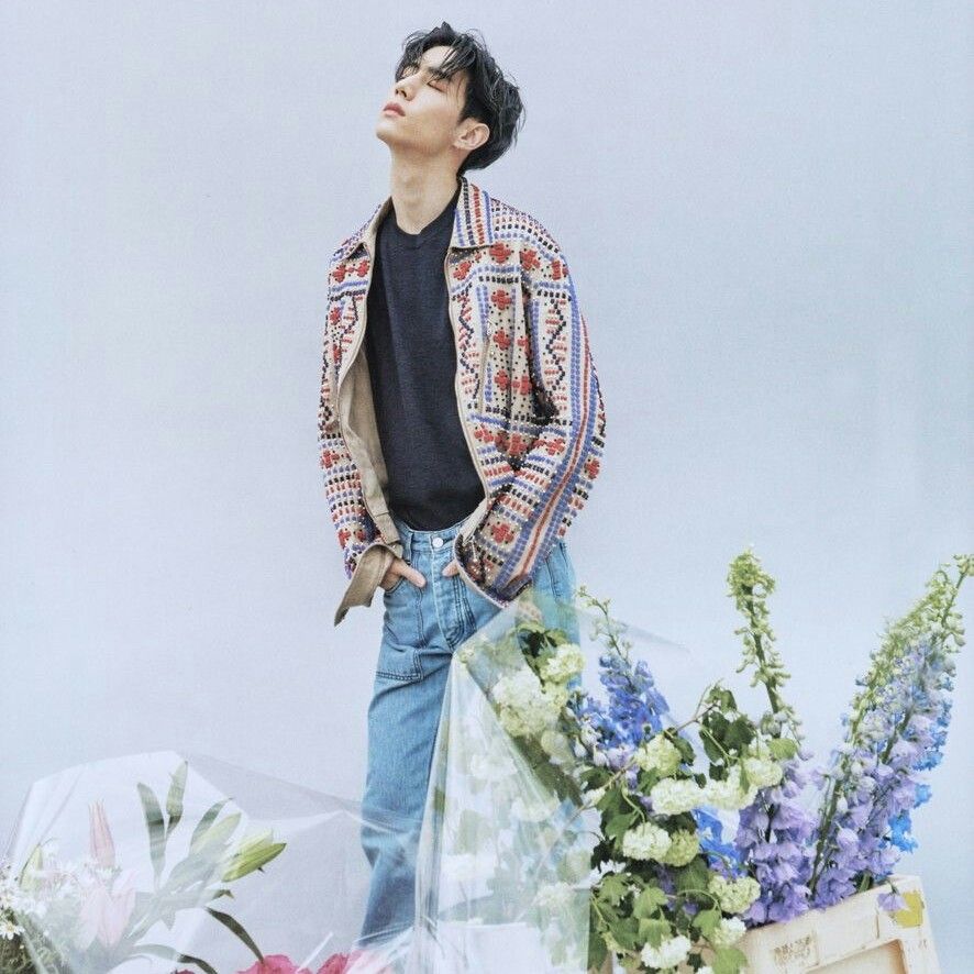 Recent activity shot of Mark (GOT7)