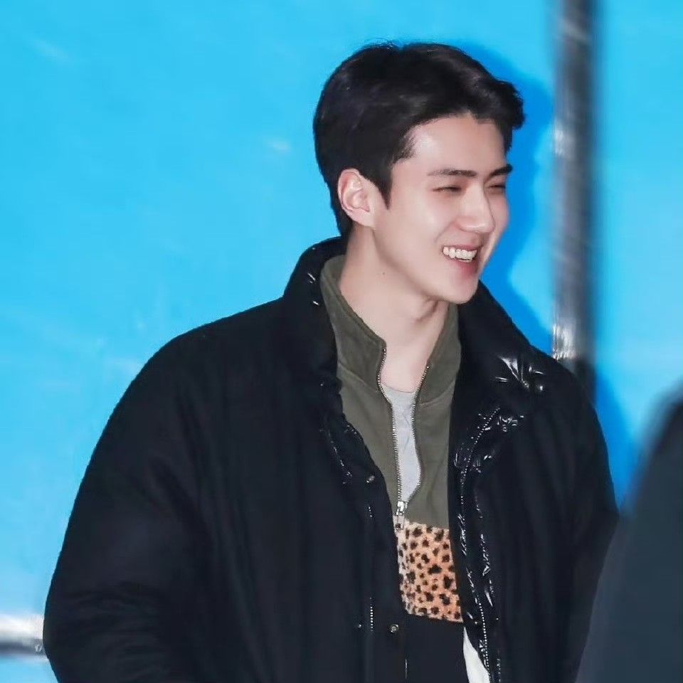 Behind-the-scenes cut of Sehun (EXO)