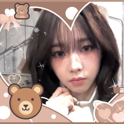 Latest photo of Karina (aespa)