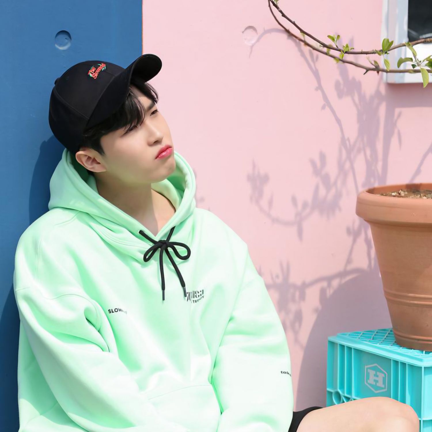 A moment captured by Kim Jaehwan's fan