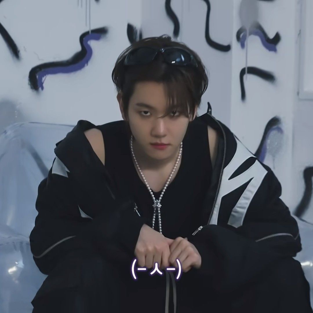 백현 (EXO)의 비하인드 컷