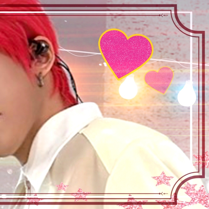 Behind-the-scenes cut of Junhyeok (TNX)