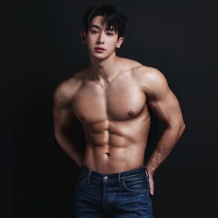 Recent activity shot of Wonho