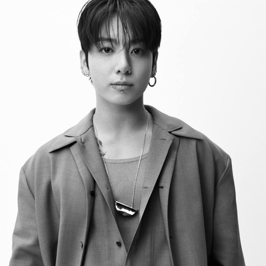 Popular K-POP post loved by fans