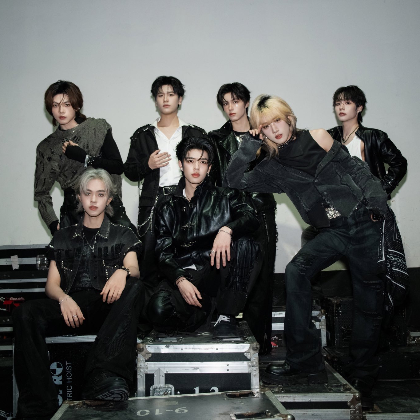 Behind-the-scenes cut of NexT1DE