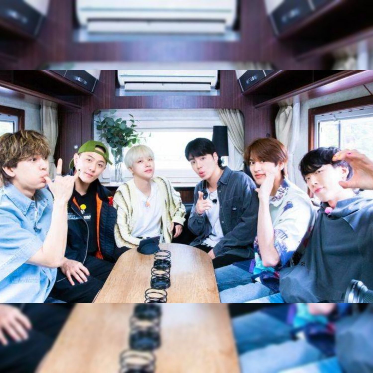 Behind-the-scenes cut of iKON