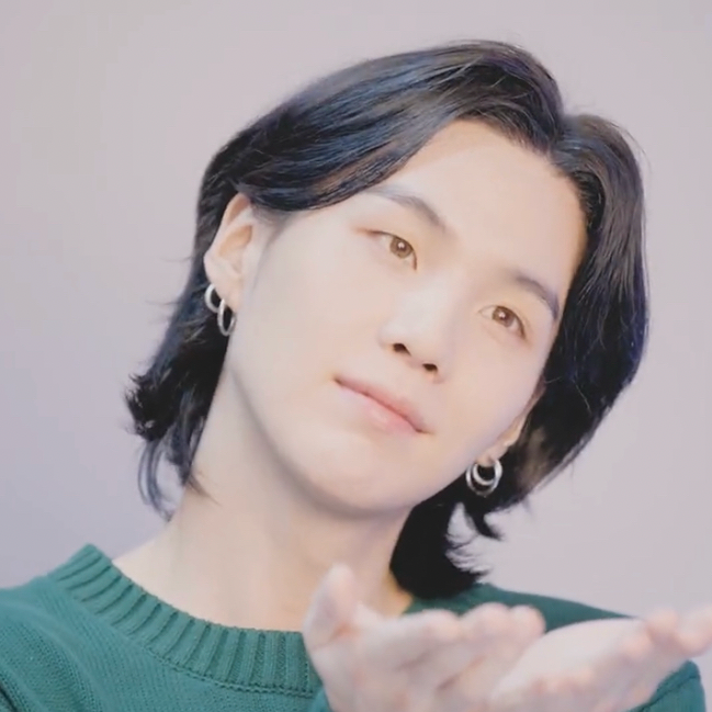 슈가 (방탄소년단)의 최신 사진