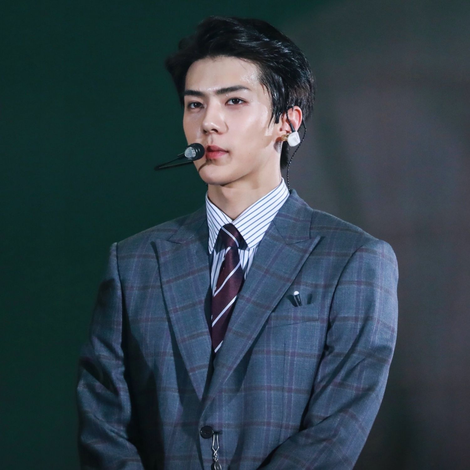 Behind-the-scenes cut of Sehun (EXO)