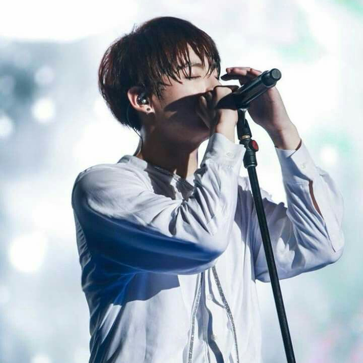 柾國 (防彈少年團)的最新活動照片