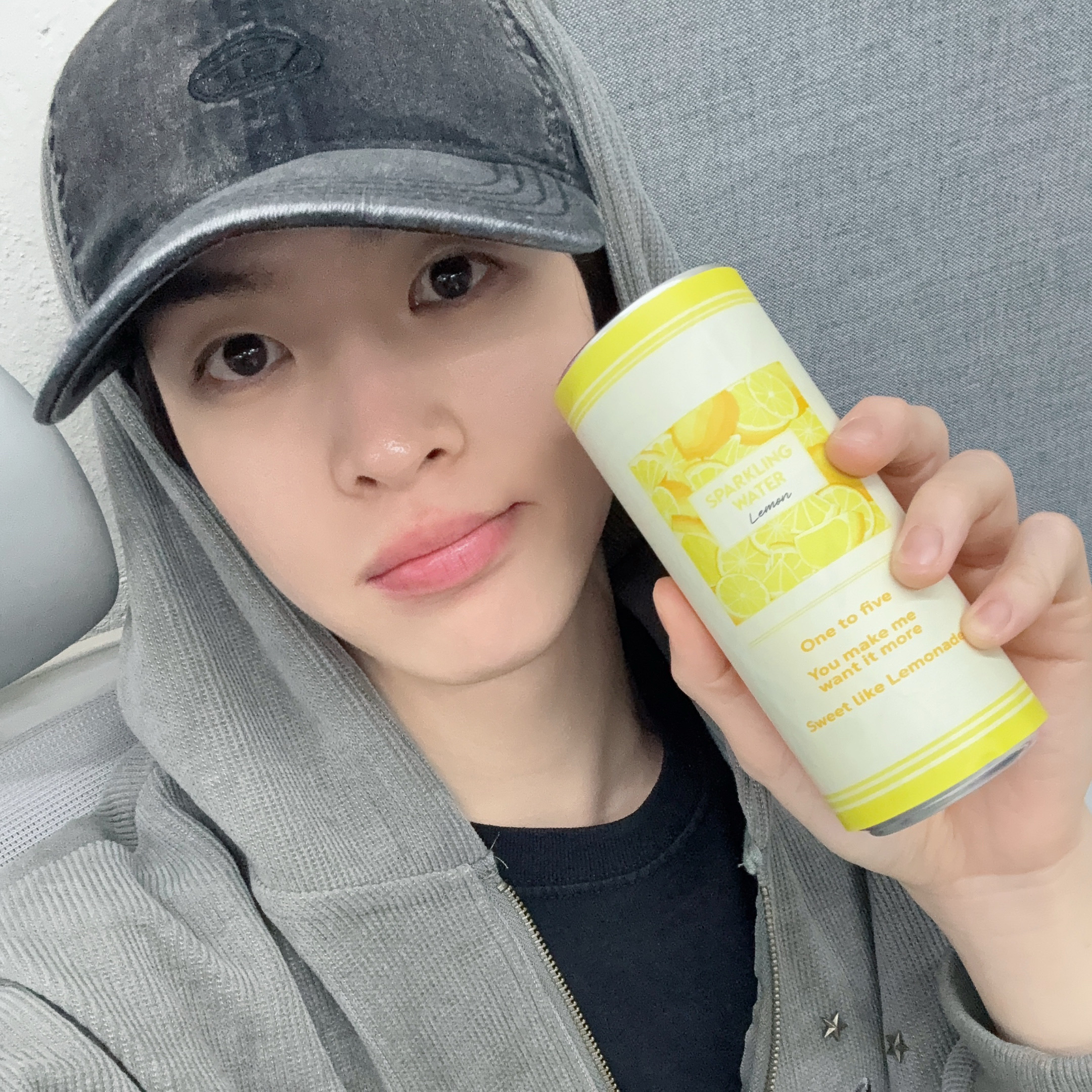 Behind-the-scenes cut of Allen (CRAVITY)