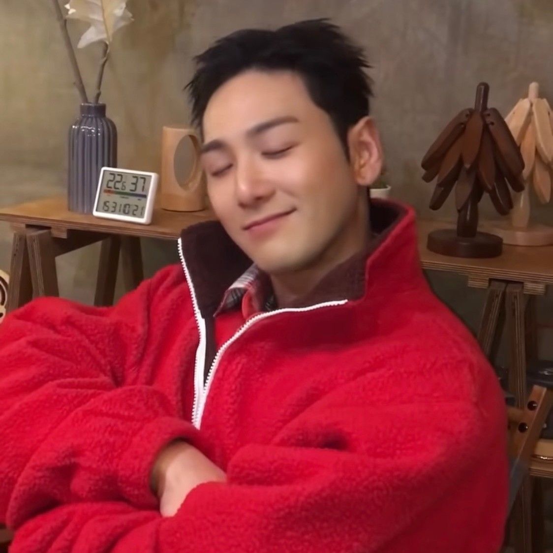 Latest photo of Baekho