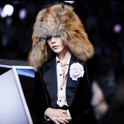 Behind-the-scenes cut of G-DRAGON (BIGBANG)