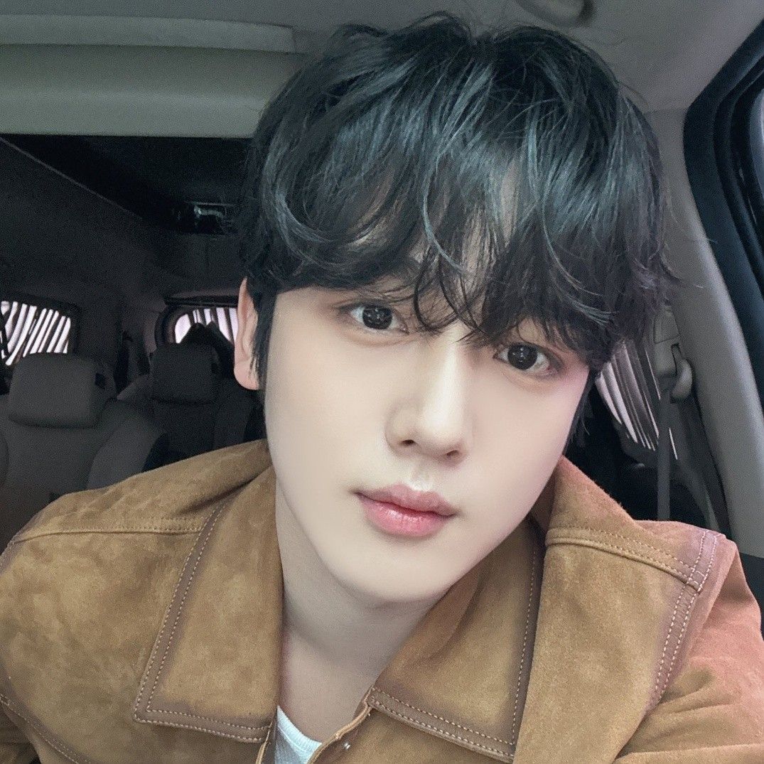 Behind-the-scenes cut of Kim Yohan (WEi)