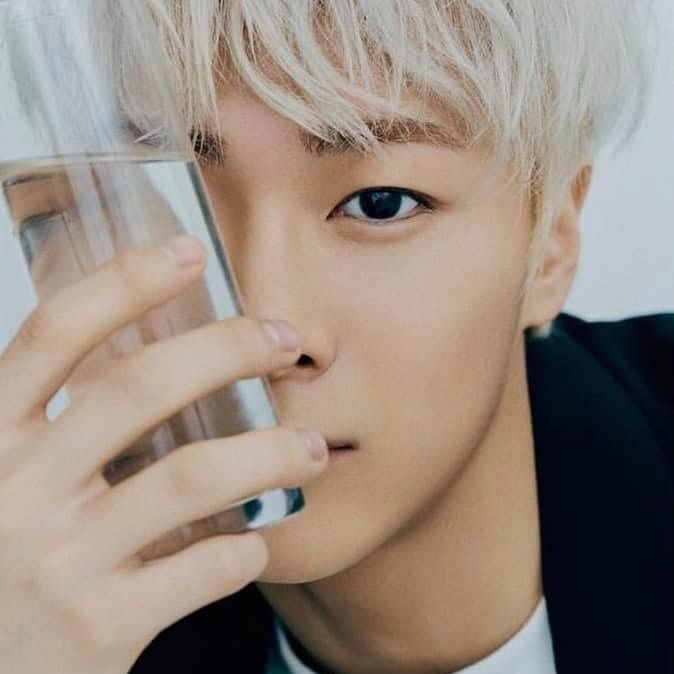 Latest photo of Moonbin (ASTRO)