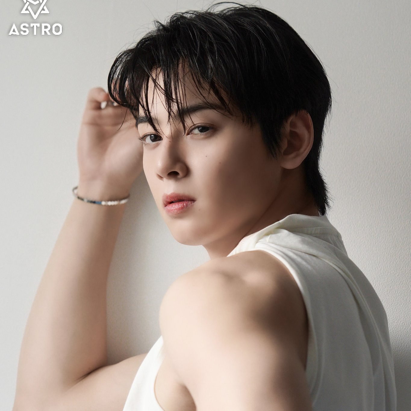 Behind-the-scenes cut of Eunwoo (ASTRO)