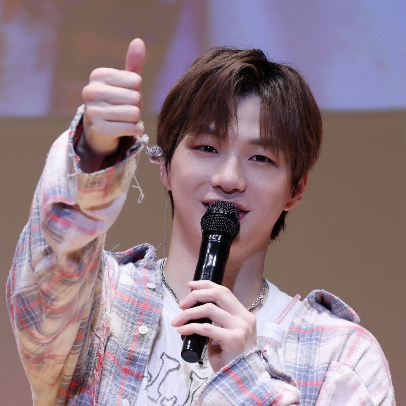 Recent activity shot of Kang Daniel