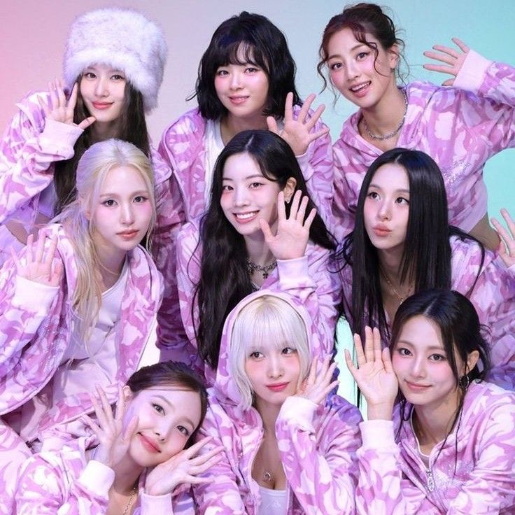 Latest photo of TRI.BE