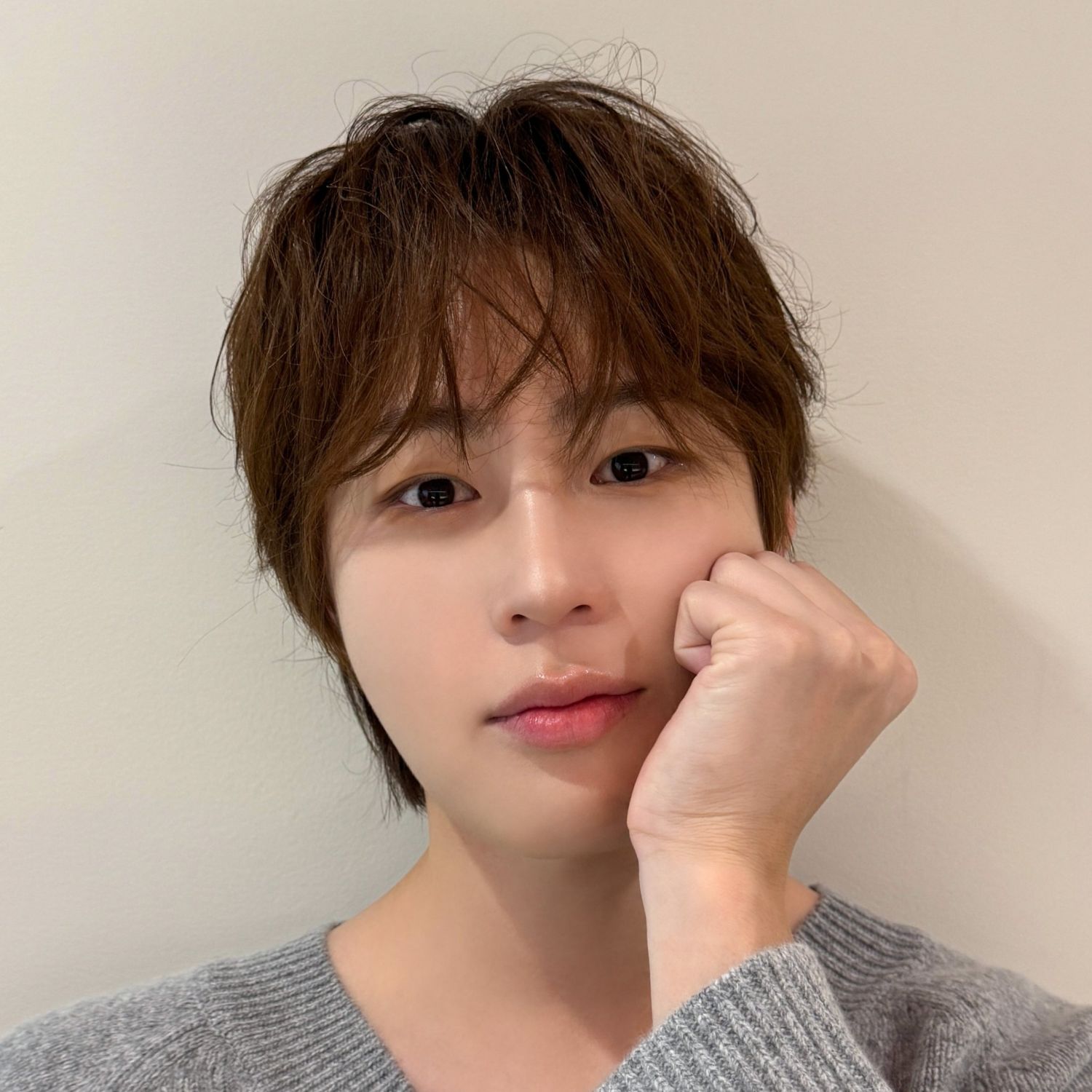 Recent activity shot of Ha Sungwoon