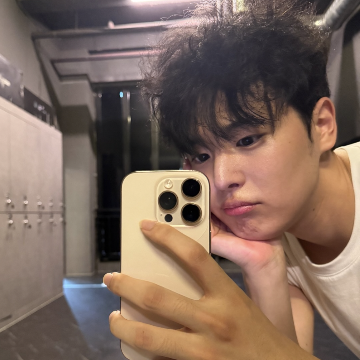 A moment captured by Choi Byungchan's fan