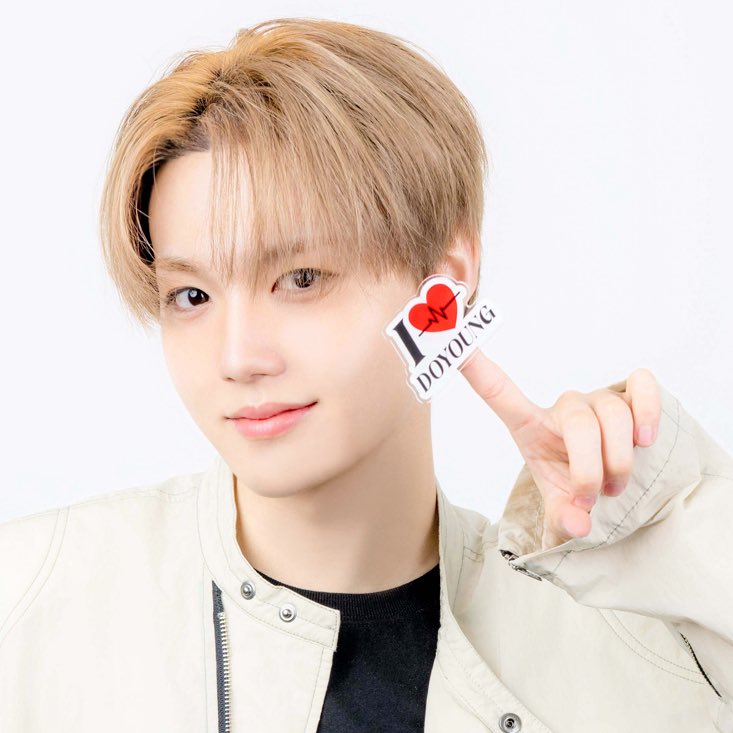 A moment captured by Doyoung (TREASURE)'s fan