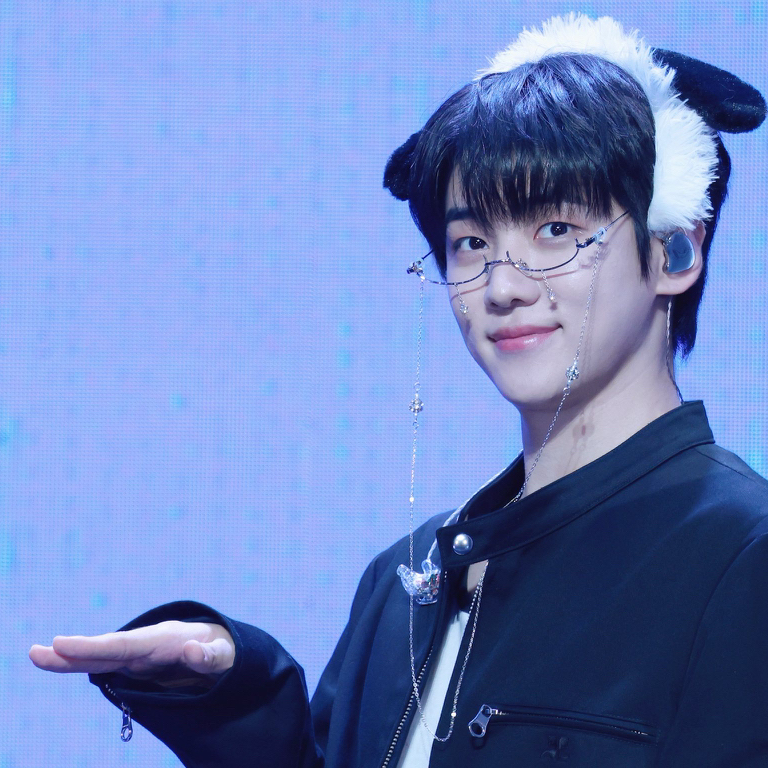 A moment captured by Jaechan (DKZ)'s fan