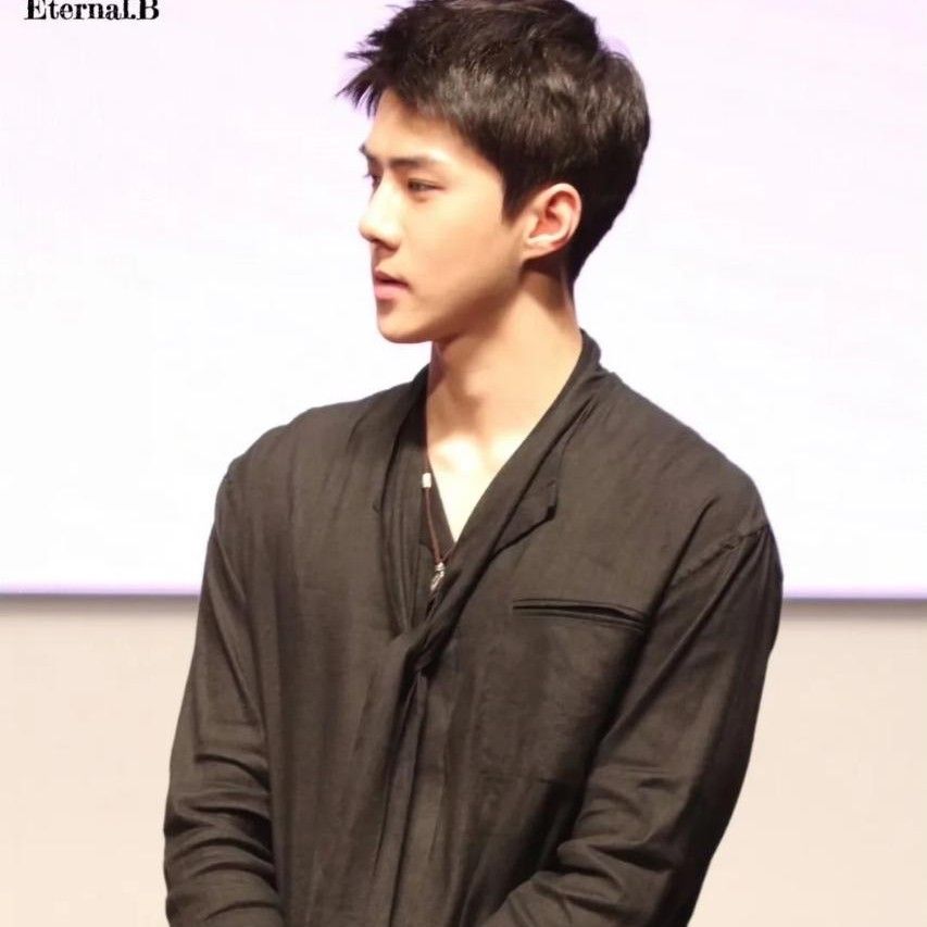 세훈 (EXO)의 비하인드 컷