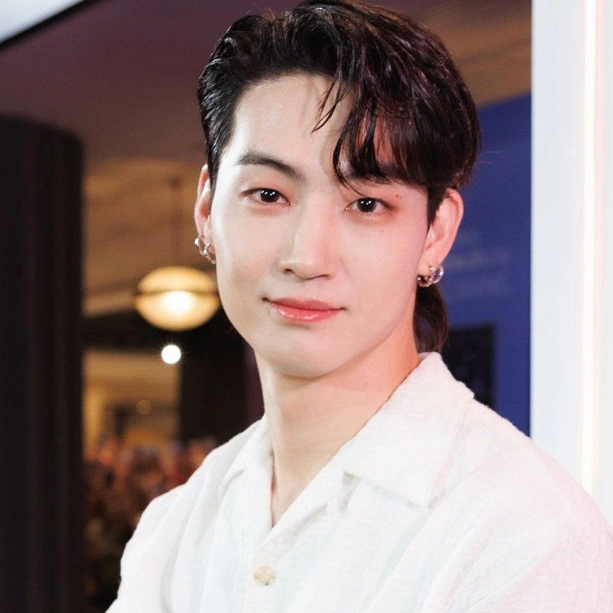 A moment captured by JAY B (GOT7)'s fan