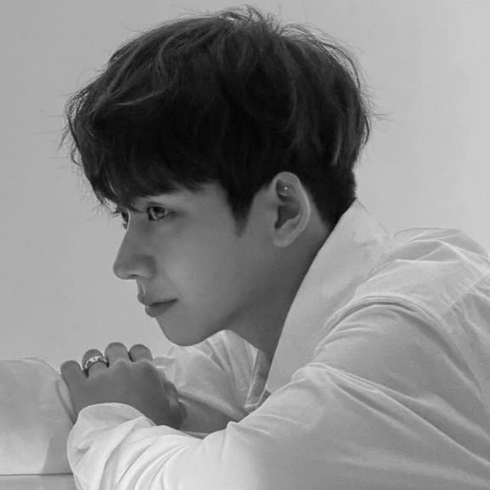 A moment captured by Yumeki's fan